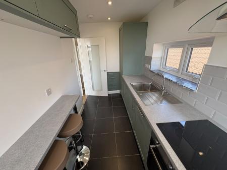2 bedroom Flat to let in Newbold Terrace East, Leamington Spa, CV32