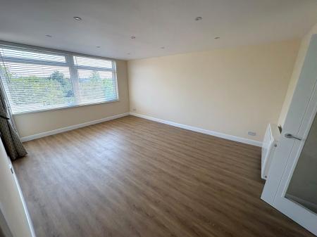 2 bedroom Flat to let in Newbold Terrace East, Leamington Spa, CV32