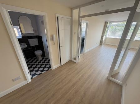 2 bedroom Flat to let in Newbold Terrace East, Leamington Spa, CV32