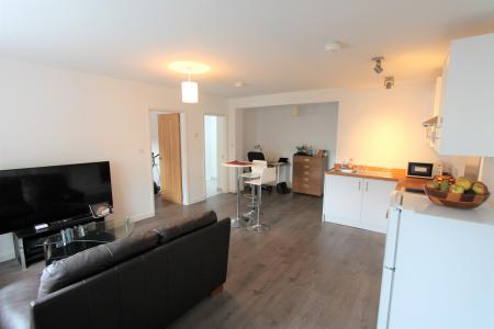 1 bedroom Flat to let in Cape Road, Warwick, CV34