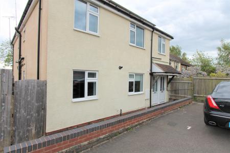 Cape Road, Warwick, CV34