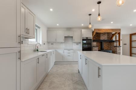 2 bedroom Detached bungalow to let in Burnthurst Lane, Princethorpe, CV23