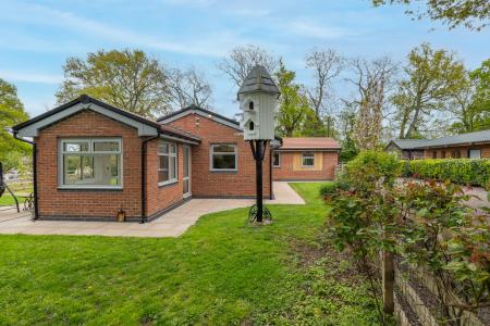2 bedroom Detached bungalow to let in Burnthurst Lane, Princethorpe, CV23