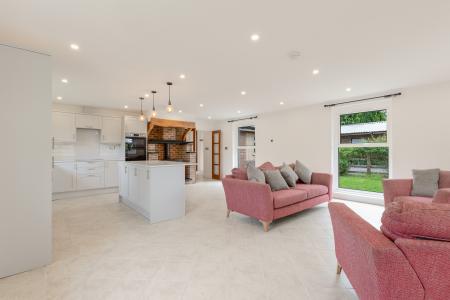 2 bedroom Detached bungalow to let in Burnthurst Lane, Princethorpe, CV23