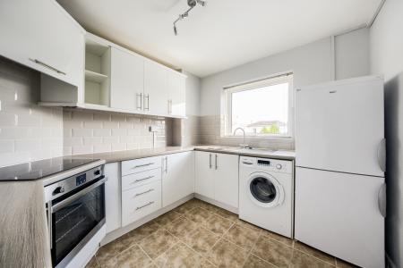 1 bedroom Flat to let in Cleveland Court, Kenilworth Road, Leamington Spa, CV32