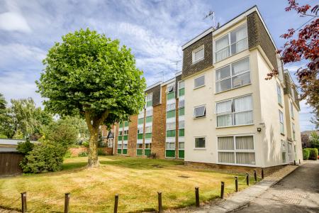 1 bedroom Flat to let in Cleveland Court, Kenilworth Road, Leamington Spa, CV32