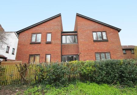 William Tarver Close, Warwick, CV34