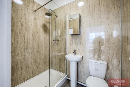 6 bedroom Flat to let in Bedford Street, Leamington Spa, CV32