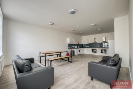 6 bedroom Flat to let in Bedford Street, Leamington Spa, CV32