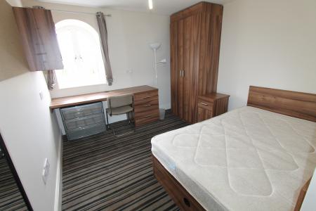 6 bedroom Flat to let in Old Warwick Road, Leamington Spa, CV31