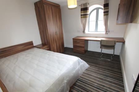6 bedroom Flat to let in Old Warwick Road, Leamington Spa, CV31