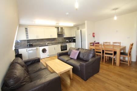 6 bedroom Flat to let in Old Warwick Road, Leamington Spa, CV31