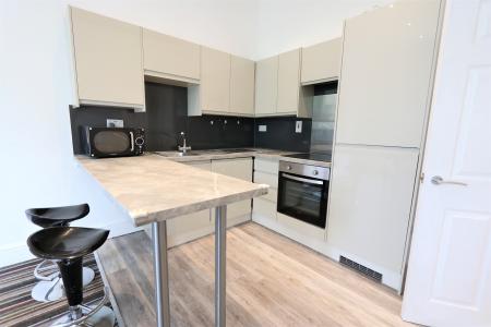 2 bedroom Flat to let in St Marys Road, Leamington Spa, CV31