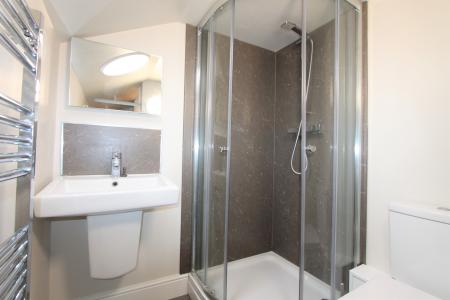 1 bedroom Flat to let in Cape Road, Warwick, CV34