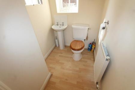 3 bedroom Detached house to let in Wilmhurst Road, Warwick, CV34