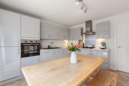3 bedroom Semi-detached house for sale in Balsam Lane, Warwick