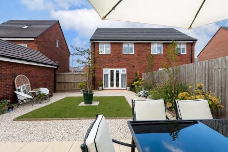 3 bedroom Semi-detached house for sale in Balsam Lane, Warwick