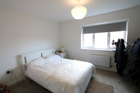 2 bedroom Semi-detached house to let in Honeysuckle Lane, Warwick, CV34