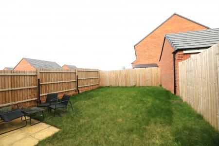 2 bedroom Semi-detached house to let in Honeysuckle Lane, Warwick, CV34