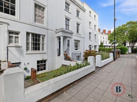 1 bedroom Apartment for sale in Willes Road, Leamington Spa