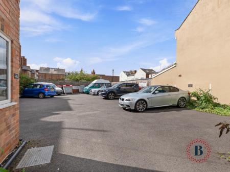 1 bedroom Apartment for sale in Willes Road, Leamington Spa