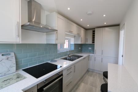 2 bedroom Flat to let in Newbold Lawns, Newbold Terrace East, Leamington Spa, CV32