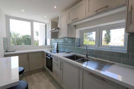 2 bedroom Flat to let in Newbold Lawns, Newbold Terrace East, Leamington Spa, CV32