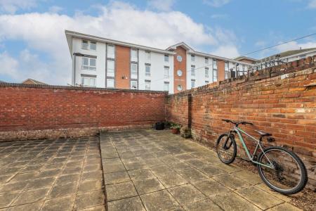 1 bedroom Apartment for sale in Ranelagh Terrace, Leamington Spa