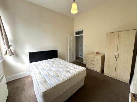 2 bedroom Flat to let in 55 Binswood Avenue, Leamington Spa, CV32