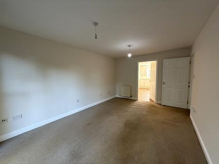 2 bedroom Flat to let in Cobham Green, Leamington Spa, CV31