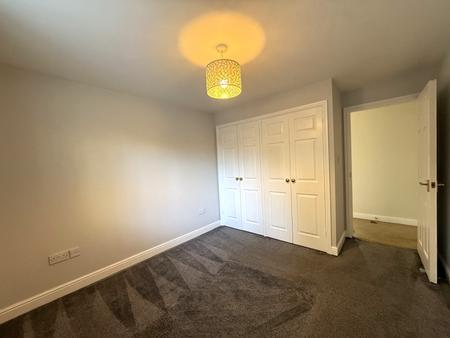 2 bedroom Flat to let in Cobham Green, Leamington Spa, CV31