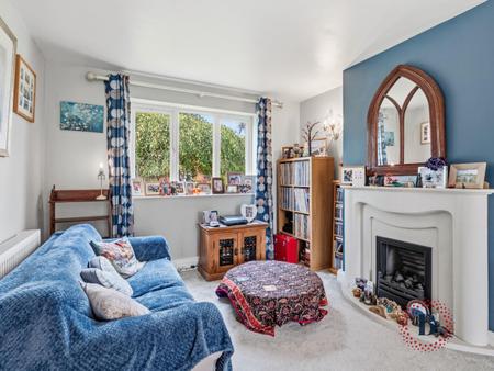 4 bedroom Semi-detached house for sale in Cover Point, Ufton Fields, Ufton, Leamington Spa