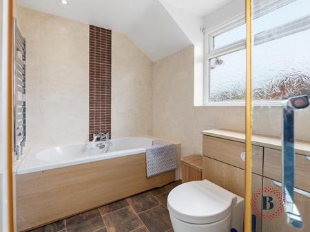 4 bedroom Semi-detached house for sale in Cover Point, Ufton Fields, Ufton, Leamington Spa