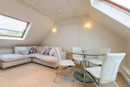 1 bedroom Apartment for sale in Warwick New Road, Leamington Spa