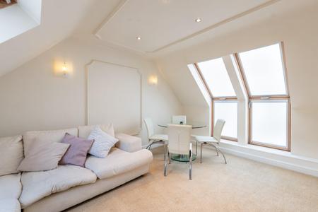 1 bedroom Apartment for sale in Warwick New Road, Leamington Spa