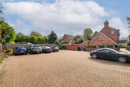 1 bedroom Apartment for sale in Warwick New Road, Leamington Spa