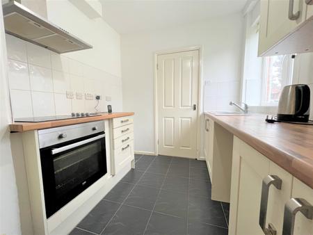 2 bedroom Terraced House to let in Stratford Road, Lighthorne Heath, CV33
