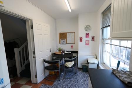 4 bedroom Flat to let in Bath Street, Leamington Spa, CV31