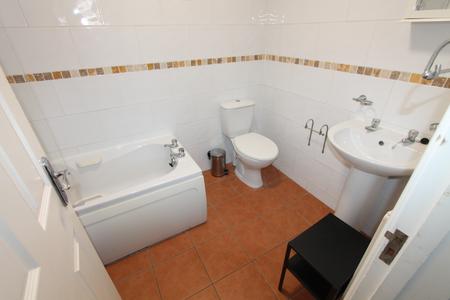 8 bedroom Flat to let in Clarendon Square, Leamington Spa, CV32