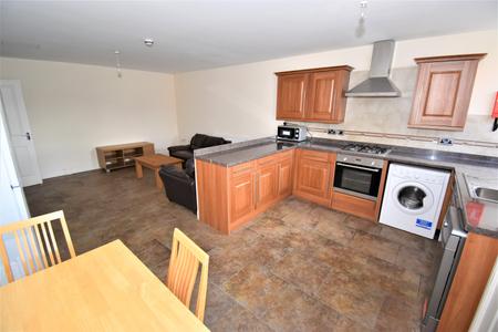 2 bedroom Flat to let in Clarendon Square, Leamington Spa, CV32