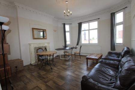 2 bedroom Flat to let in Dale Street, Leamington Spa, CV32