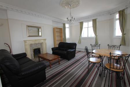 2 bedroom Flat to let in Dale Street, Leamington Spa, CV32