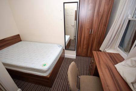 6 bedroom Flat to let in George Street, Leamington Spa, CV31
