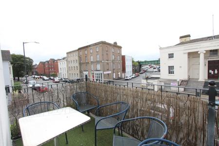 3 bedroom Flat to let in George Street, Leamington Spa, CV31
