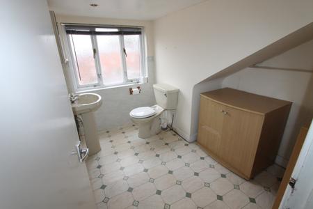 5 bedroom Flat to let in George Street, Leamington Spa, CV31
