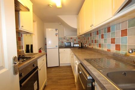 5 bedroom Flat to let in George Street, Leamington Spa, CV31