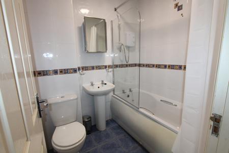 3 bedroom Flat to let in George Street, Leamington Spa, CV31