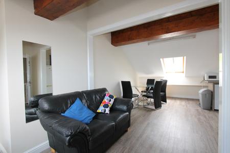 4 bedroom Flat to let in George Street, Leamington Spa, CV31