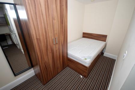 7 bedroom Flat to let in George Street, Leamington Spa, CV31
