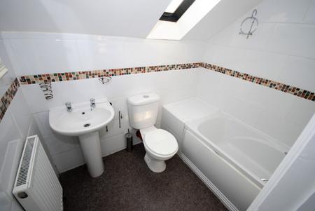 7 bedroom Flat to let in George Street, Leamington Spa, CV31